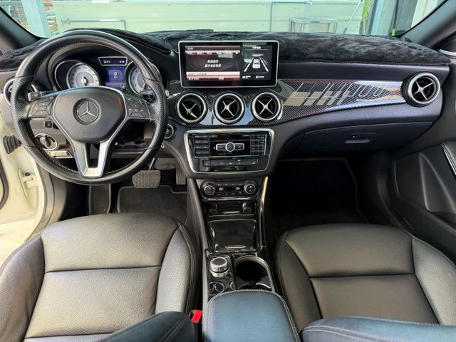 CLA250 AMG 4MATIC 認證車 全景天窗 雙前記憶電動椅 HK音響 無待修 可貸款  第10張相片