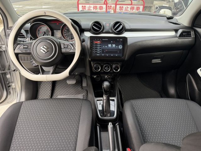 1.0渦輪 最會跑底盤最穩的小車 認證車 只跑7萬多公里 可全貸 保固1年2萬公里  第9張相片