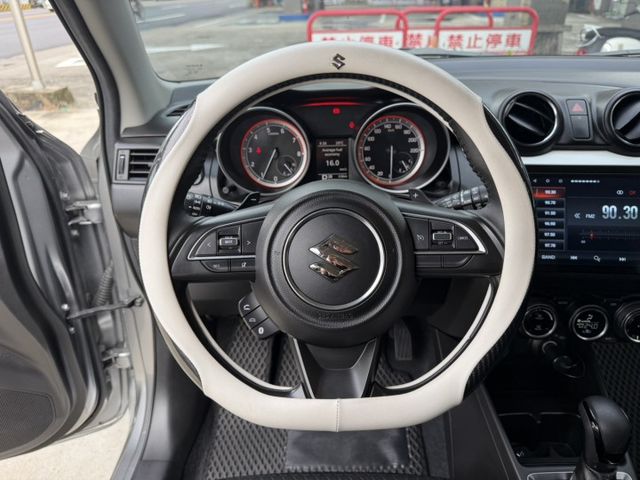 1.0渦輪 最會跑底盤最穩的小車 認證車 只跑7萬多公里 可全貸 保固1年2萬公里  第10張相片