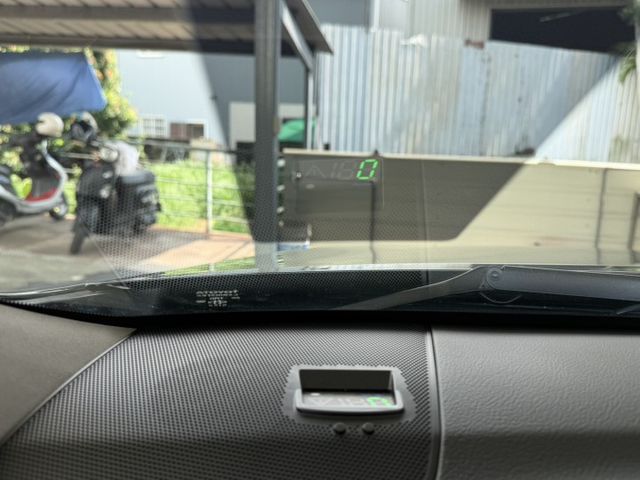 油電 一手車 原鈑件 里程保證8萬公里 IKEY摸門 天窗 無線CarPlay 電動椅 抬頭顯示 可全貸  第19張相片