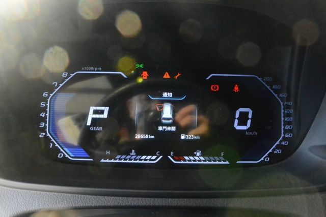 2024年1月出廠~1.5T精緻版~僅跑2萬8千多公里~新車保固中~里程保證證  第8張相片