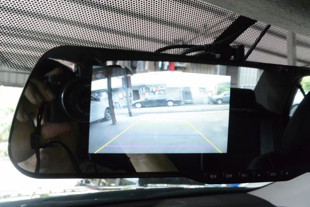 2020年1月出廠~2.0雅致版~雙區恆溫.胎壓偵測~僅跑4萬7千多公里~里程保證  第13張相片