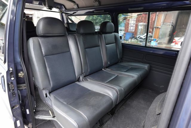 2023年7月出廠~自排8人座~盲點.電動後視鏡~實跑6萬2千公里~新車保固中~里程保證  第8張相片