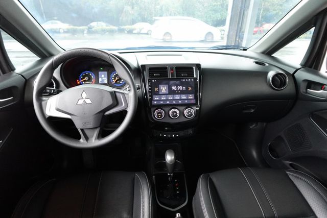 2023年12月出廠~1.5 輕鬆影音版~安卓機.電子式後視鏡~僅跑1萬8千多公里~新車保固中~里程保證  第7張相片