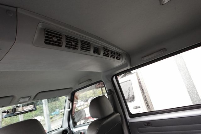 2013年3月出廠~5人座~1.3 廂型車~僅跑14萬公里~里程保證  第8張相片