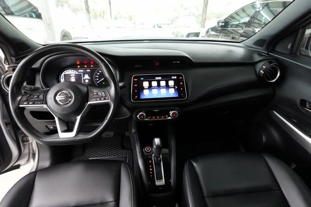 2022年9月出廠~1.5 智行旗艦版~LED頭燈.恆溫.環景.車頂架~僅跑4萬公里~里程保證  第9張相片