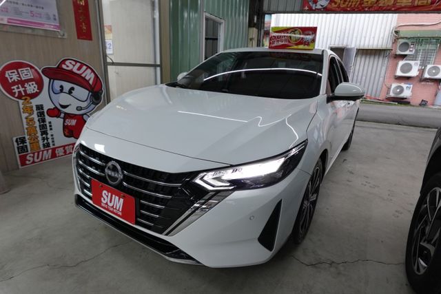 2025年3月出廠~1.6 尊爵智駕版~小改款.電子手煞車.環景.盲點.跟車~僅跑6千多公里~新車保固中~里程保證  第1張相片