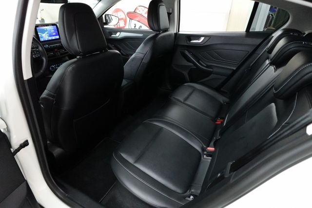 2025年4月出廠~1.5 X版~LED頭燈.盲點.導航~僅跑1萬公里~新車保固中~里程保證  第4張相片