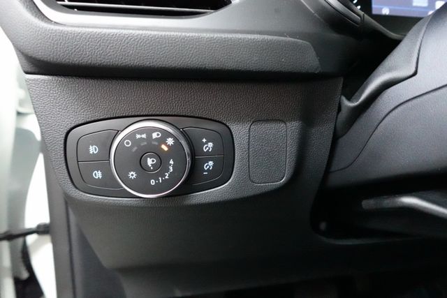 2025年4月出廠~1.5 X版~LED頭燈.盲點.導航~僅跑1萬公里~新車保固中~里程保證  第9張相片