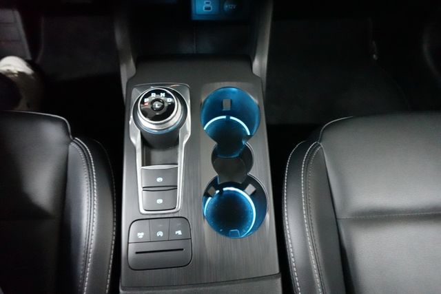 2025年4月出廠~1.5 X版~LED頭燈.盲點.導航~僅跑1萬公里~新車保固中~里程保證  第12張相片