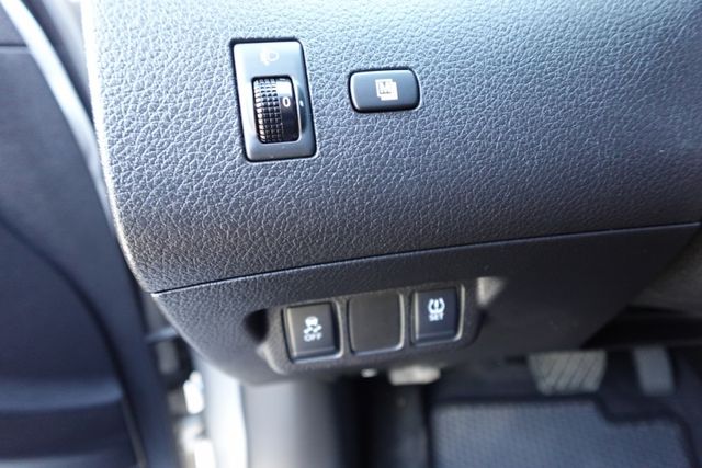 2023年4月出廠~1.6 J版~雙色內裝.LED頭燈.雙區恆溫.盲點.定速~僅跑6萬3千多公里~原廠保養~里程保證  第11張相片