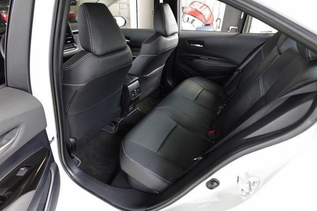 2025年8月出廠~1.8 油電尊爵版~三元鋰電池.數位儀表.盲點~僅跑1萬6千多公里~新車保固中~里程保證  第4張相片