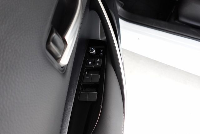 2025年8月出廠~1.8 油電尊爵版~三元鋰電池.數位儀表.盲點~僅跑1萬6千多公里~新車保固中~里程保證  第8張相片