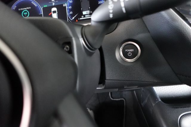 2025年8月出廠~1.8 油電尊爵版~三元鋰電池.數位儀表.盲點~僅跑1萬6千多公里~新車保固中~里程保證  第11張相片