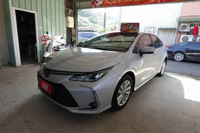 2024年3月出廠~1.8 汽油豪華版~I-KEY.無線CARPLAY~僅跑1萬2千多公里~新車保固中~里程保證  第1張相片