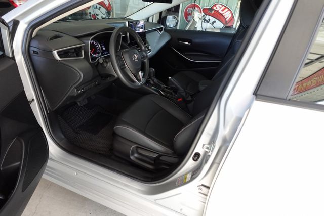 2024年3月出廠~1.8 汽油豪華版~I-KEY.無線CARPLAY~僅跑1萬2千多公里~新車保固中~里程保證  第3張相片