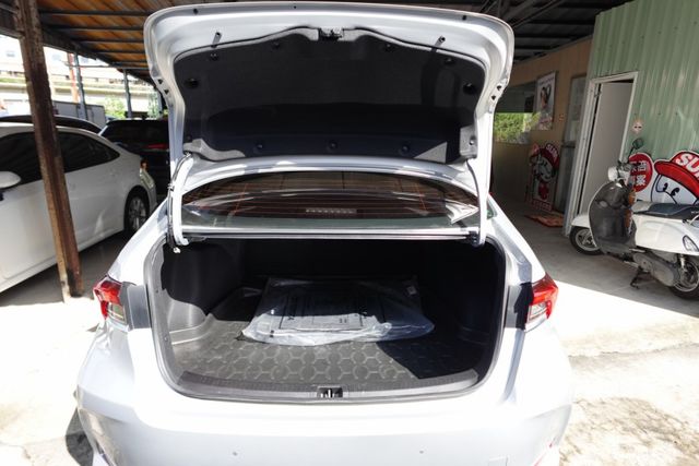 2024年3月出廠~1.8 汽油豪華版~I-KEY.無線CARPLAY~僅跑1萬2千多公里~新車保固中~里程保證  第13張相片