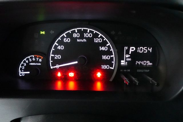2024年6月出廠~1.5 TSS自排廂型車~僅跑1萬4千多公里~新車保固中~里程保證  第15張相片