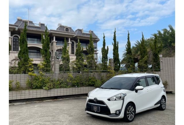Toyota SIENTA  第1張相片