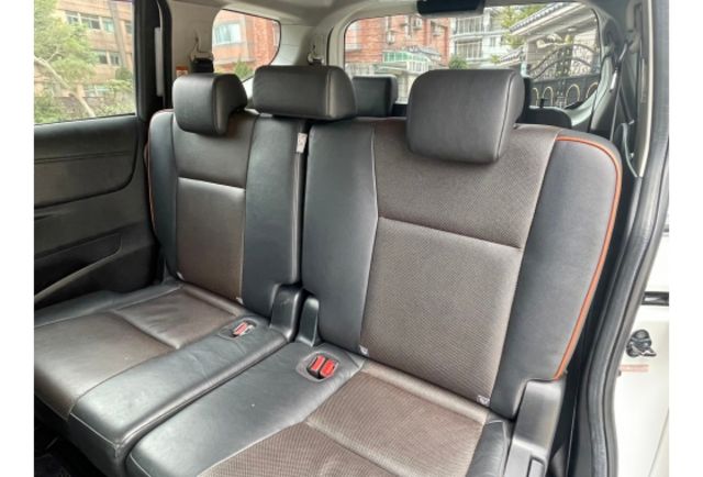 Toyota SIENTA  第8張相片