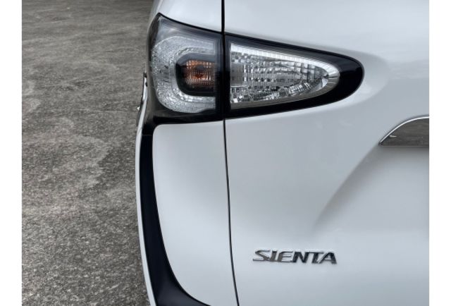 Toyota SIENTA  第14張相片