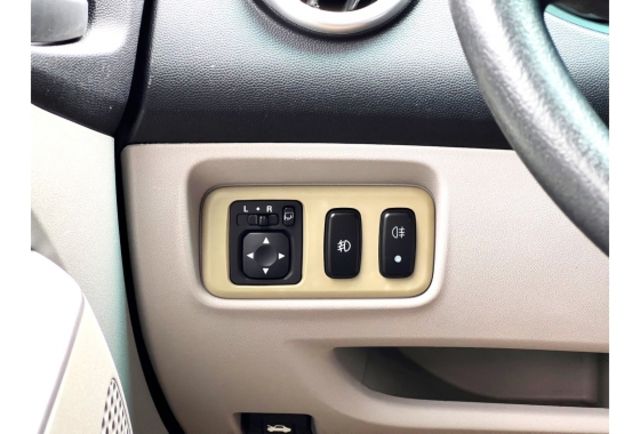 2012 Mitsubishi Colt Plus 1.6尊貴型  第8張相片