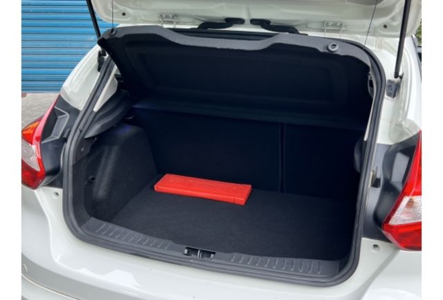 Ford FOCUS  第9張相片