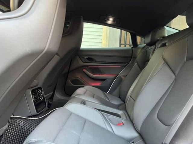 PORSCHE保時捷 TAYCAN  第19張相片