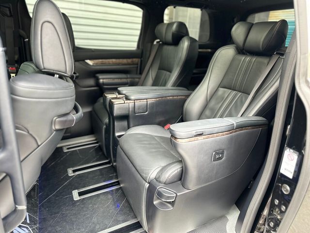 TOYOTA豐田 ALPHARD  第8張相片