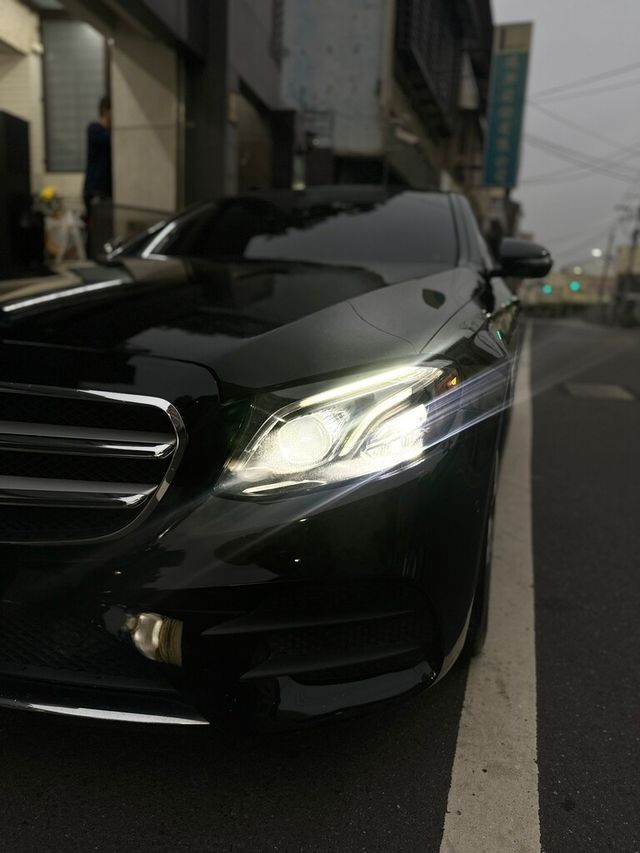 M-BENZ賓士 E300  第2張相片