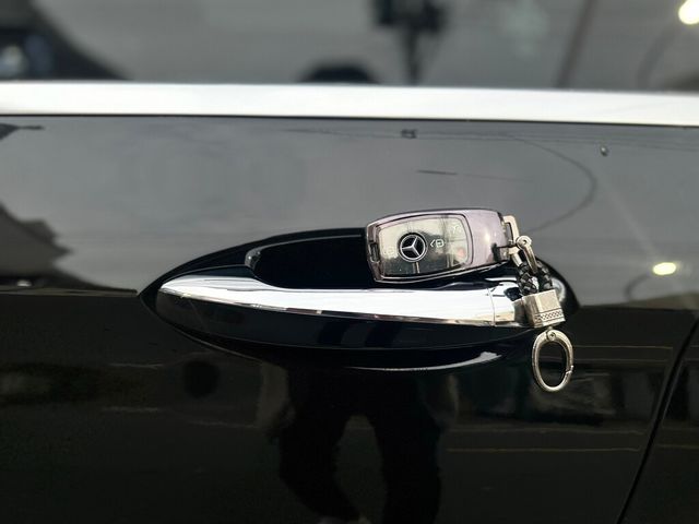 M-BENZ賓士 E300  第7張相片
