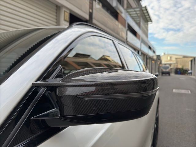 BMW寶馬 330I M SPORT  第5張相片