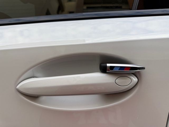 BMW寶馬 330I M SPORT  第8張相片