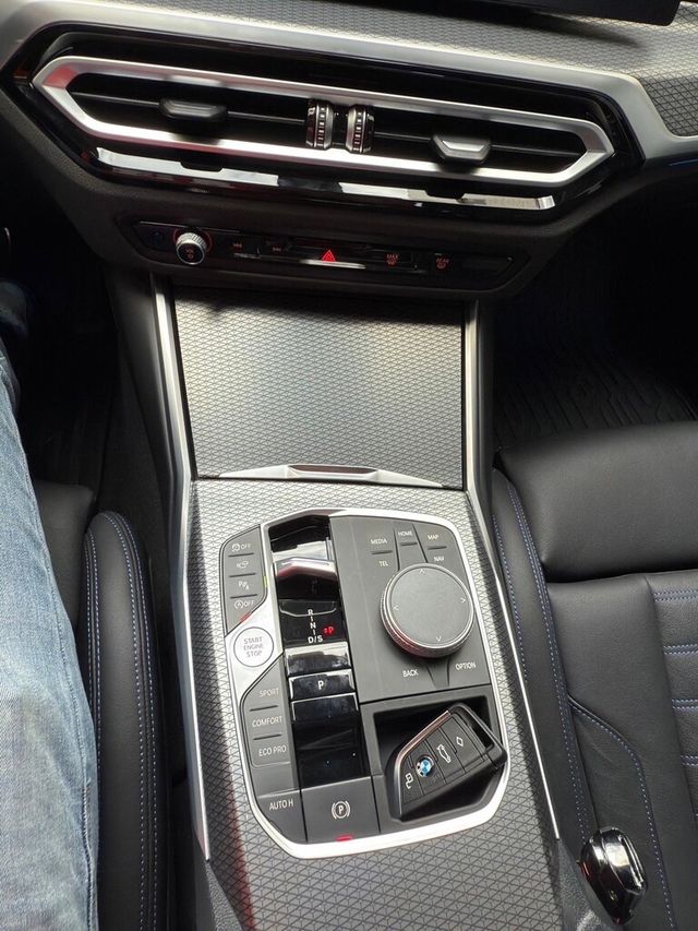BMW寶馬 330I M SPORT  第16張相片