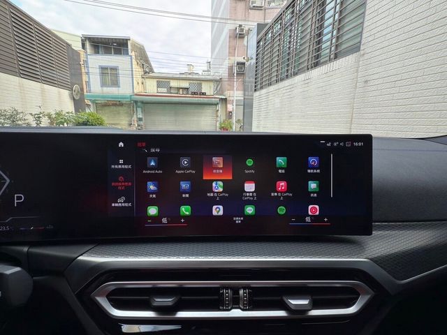 BMW寶馬 330I M SPORT  第19張相片