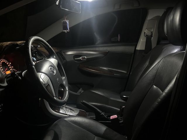 TOYOTA豐田 ALTIS  第5張相片
