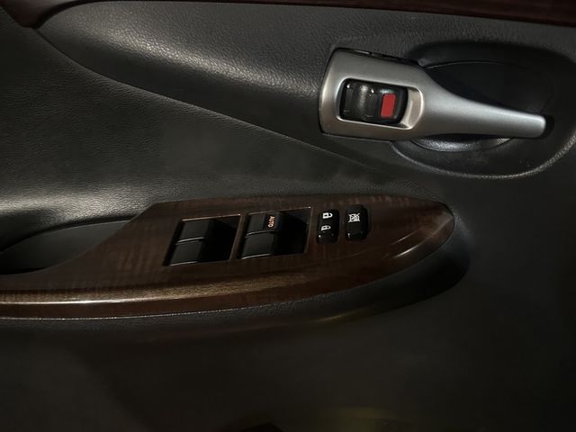 TOYOTA豐田 ALTIS  第6張相片