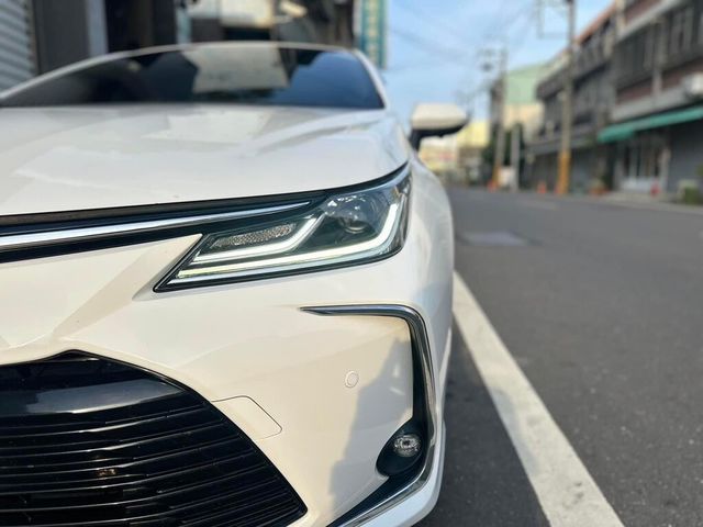 TOYOTA豐田 ALTIS  第3張相片