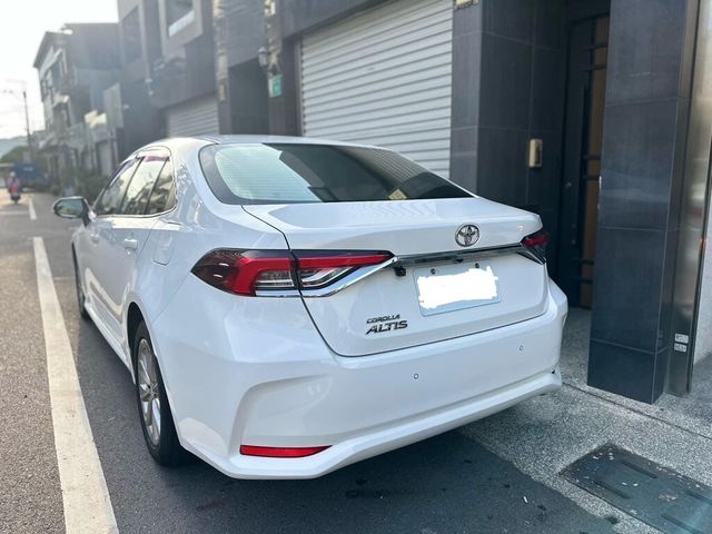 TOYOTA豐田 ALTIS  第4張相片