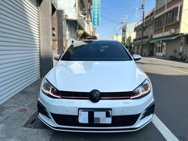VOLKSWAGEN福斯 GOLF GTI  第2張相片