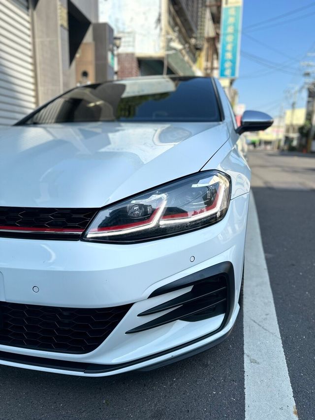 VOLKSWAGEN福斯 GOLF GTI  第3張相片