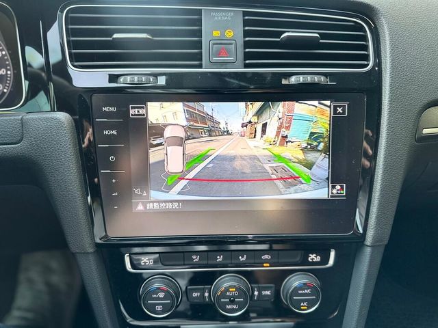 VOLKSWAGEN福斯 GOLF GTI  第14張相片