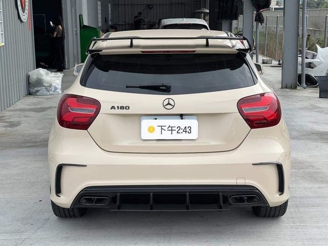M-BENZ賓士 A180  第3張相片