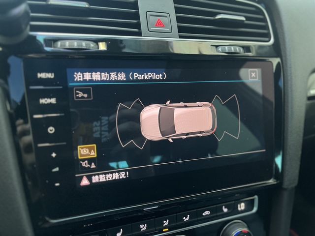 VOLKSWAGEN福斯 GOLF R  第15張相片