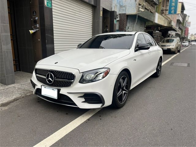 M-BENZ賓士 E300  第1張相片