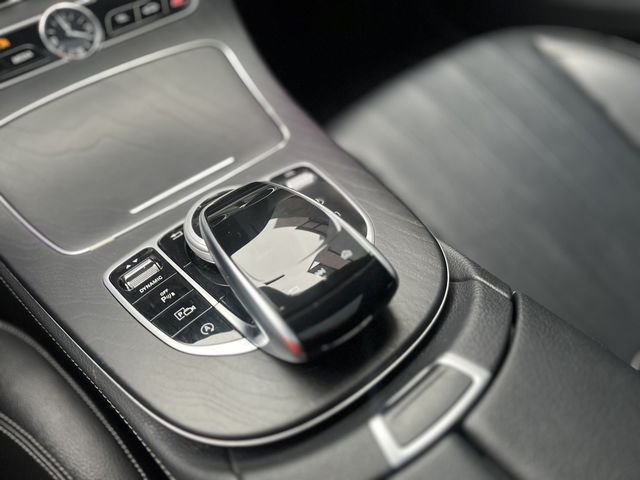 M-BENZ賓士 E300  第19張相片