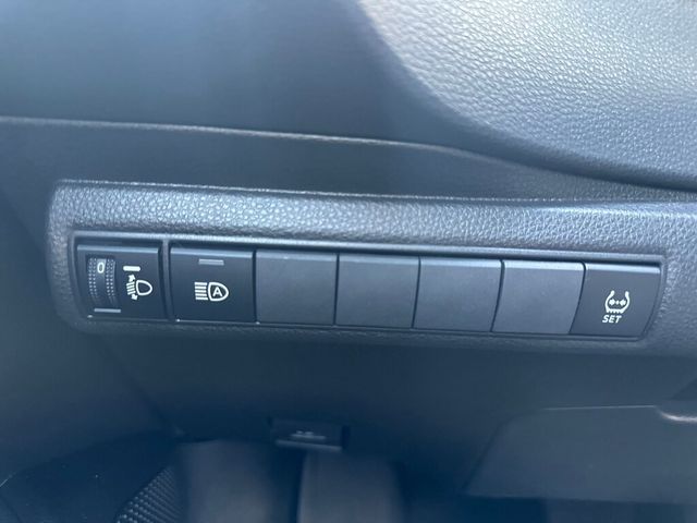 TOYOTA豐田 COROLLA ALTIS HYBRID  第31張相片