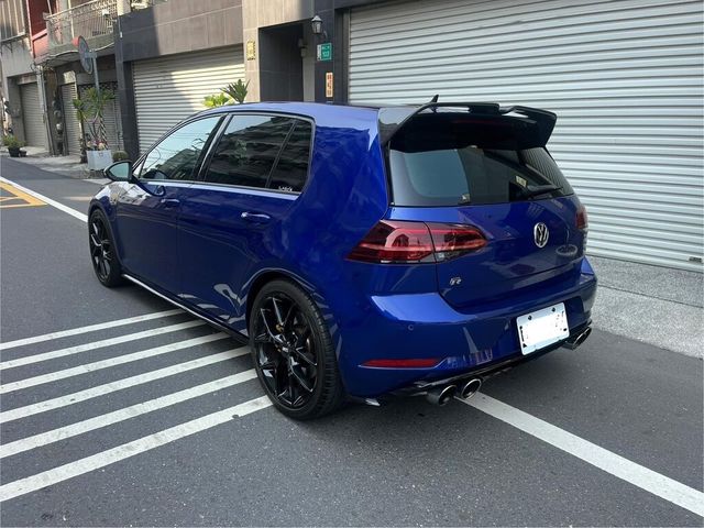 VOLKSWAGEN福斯 GOLF R  第5張相片