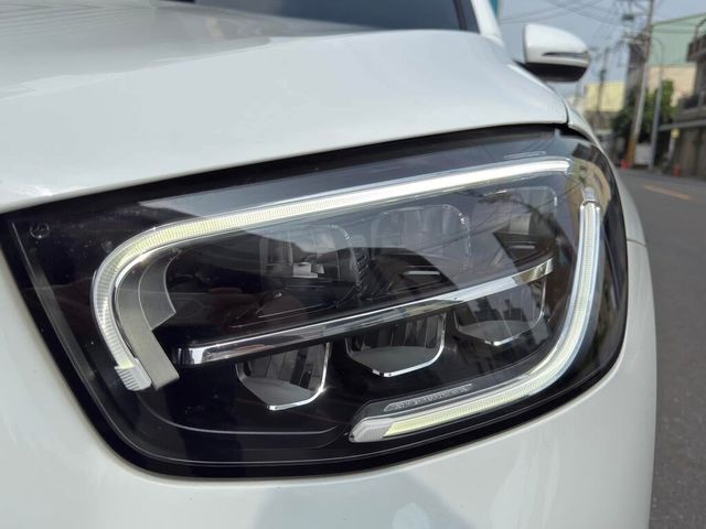 M-BENZ賓士 GLC300 AMG COUPE  第2張相片