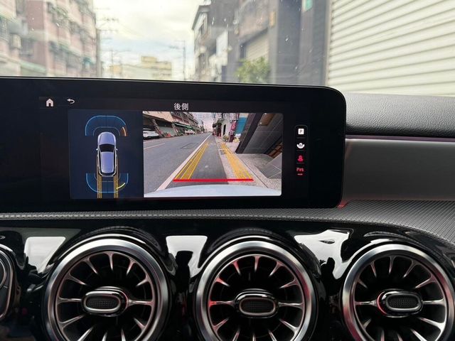 M-BENZ賓士 A180  第16張相片